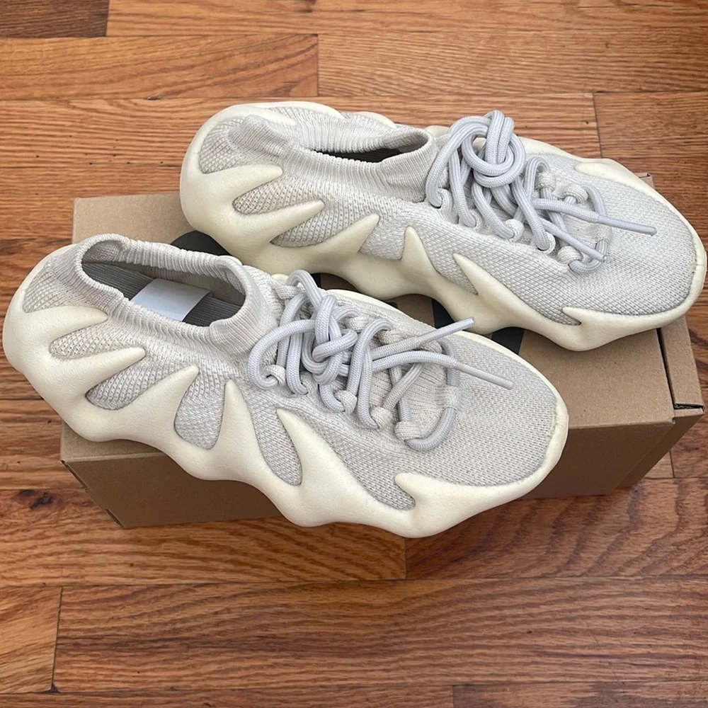 Authentic YEEZY 450 - Picture 3 of 5